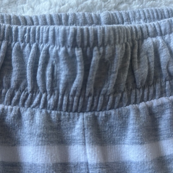 Cat & Jack Soft Shorts Gray & White Striped Size 10/12 L (Girls) - Picture 5 of 5